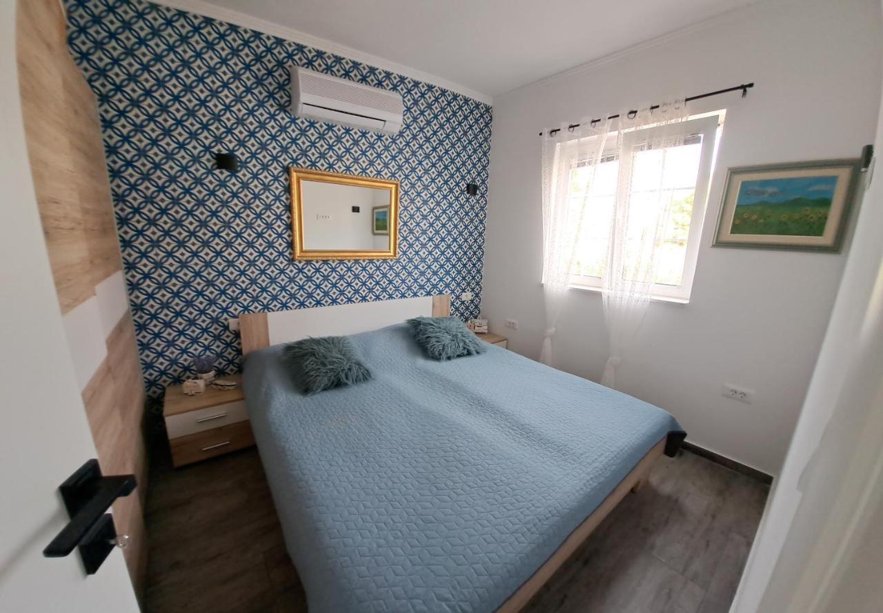Apartments Brac Supetar Eksteriør bilde